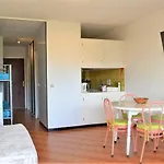 Avec Terrasse Et Parking, A 250 M De La D'aiguebelle, - Fr-1-251-187 * Le Lavandou