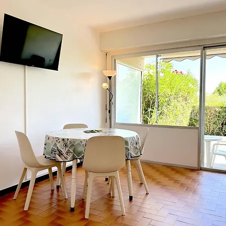 Apartament Avec Terrasse Et Parking, A 250 M De La D'aiguebelle, - Fr-1-251-187 *